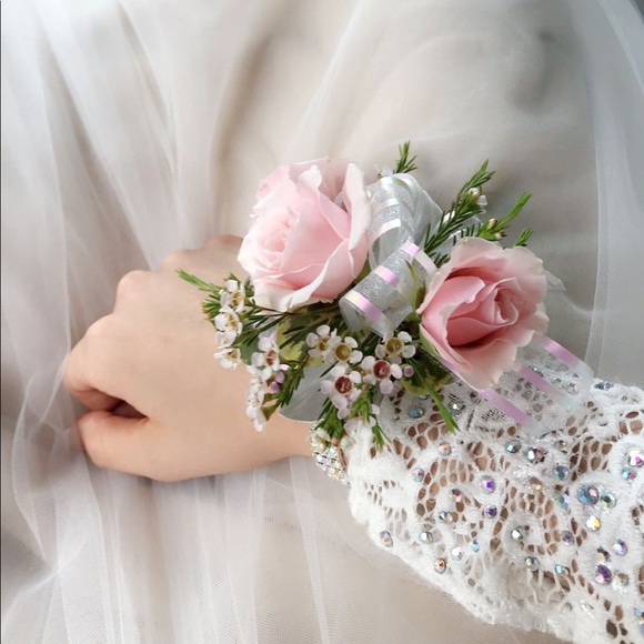 Prom Dress - Picture 3 of 5